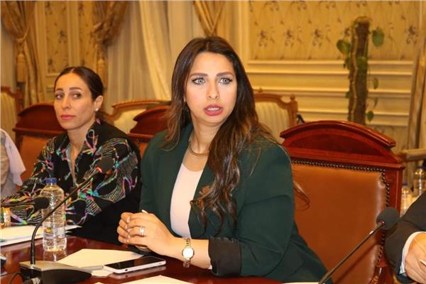 نشوى الشريف تقدم مشروع قانون النقابات العمالية في مجلس النواب