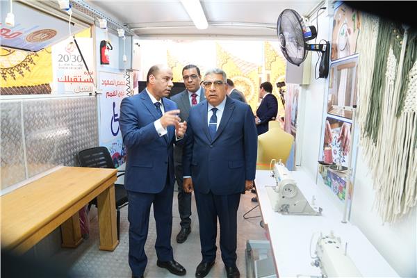 وزير العمل ومحافظ الدقهلية يفتتحان وحدة تدريب مهني في نبروه