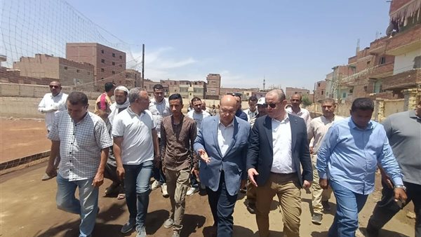 نائب محافظ الجيزة يتفقد العطف والمتانيا لحل أزمة المياه الجوفية