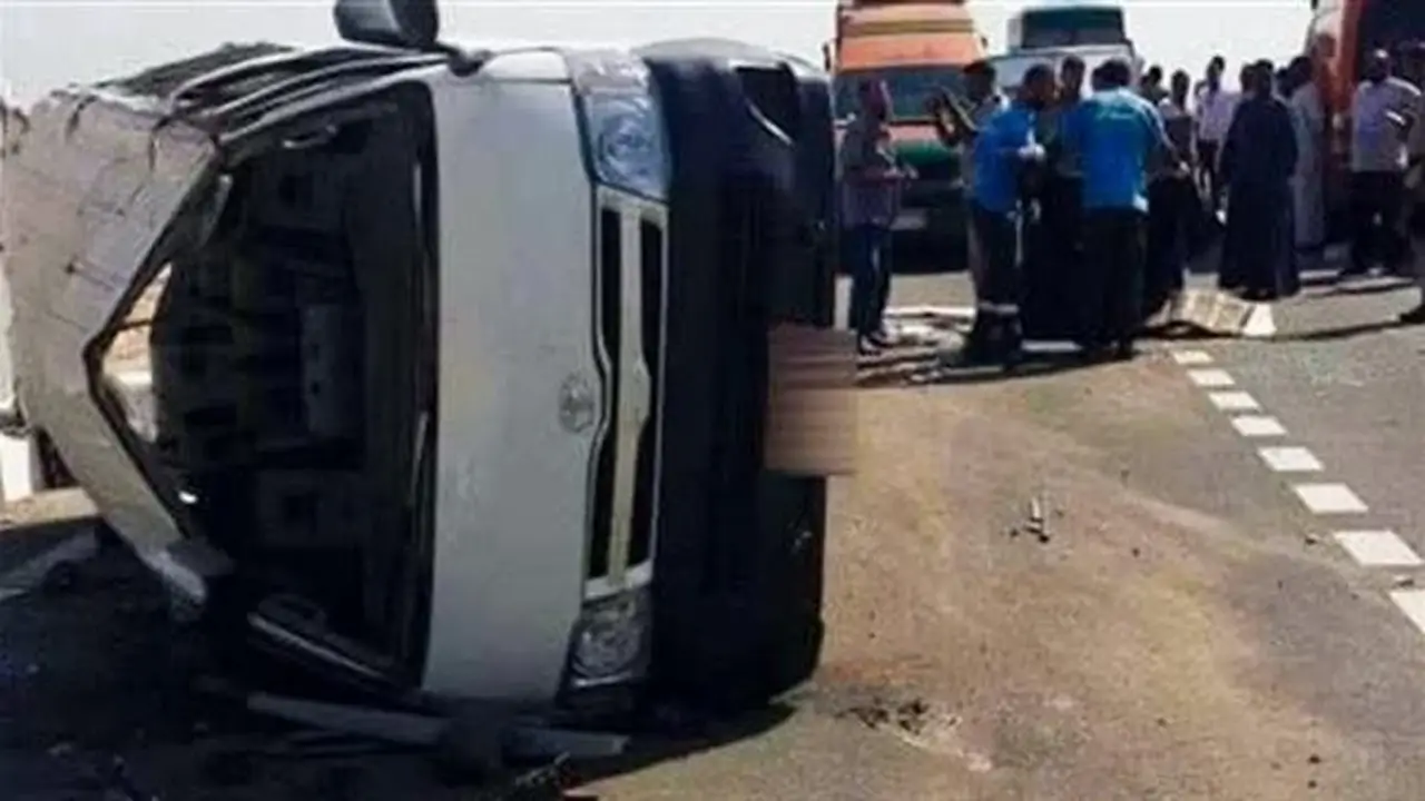 إصابة 5 أشخاص في حادث انقلاب سيارة على طريق الإسكندرية الصحراوي