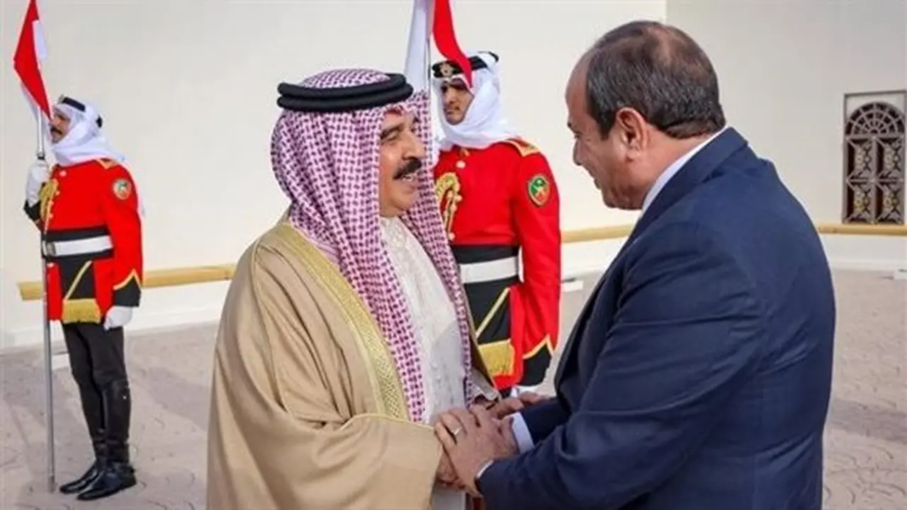 السيسي يؤكد دعم مصر لأمن البحرين ويدين الاعتداءات ضد أراضيها