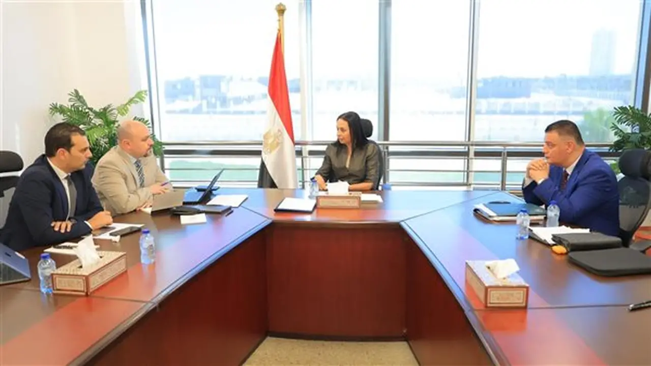 مايا مرسي تتابع خطط دعم الجمعيات الأهلية خلال اجتماع في العلمين الجديدة
