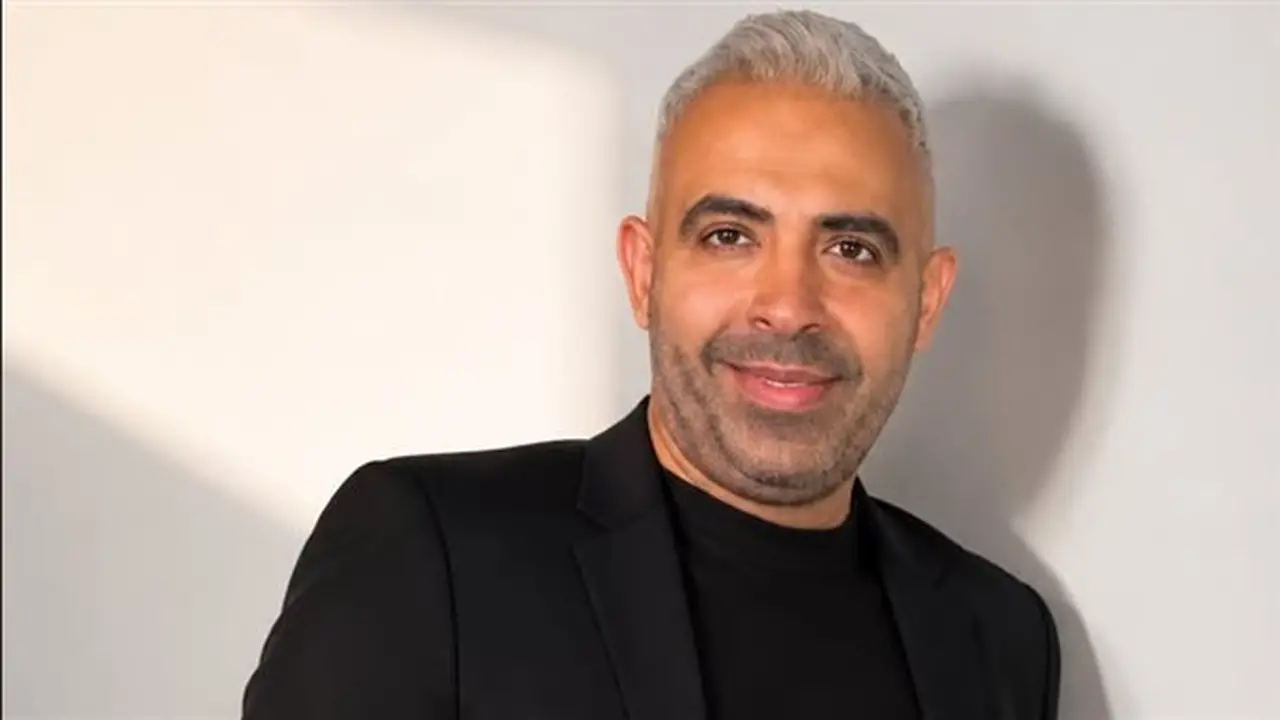 محمد عدوية يحيي تراث والده بأداء مميز لموال “يا قلبي صبرك” ويتلقى إشادات واسعة