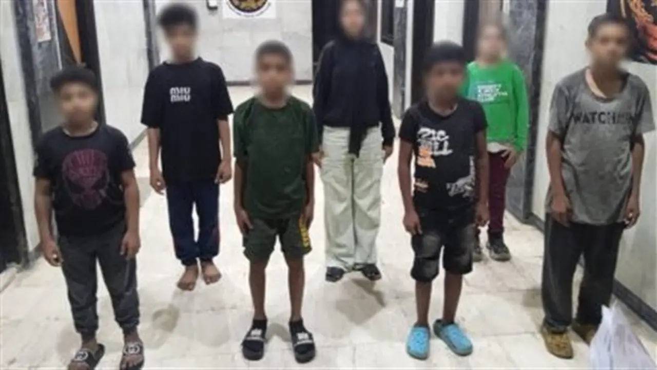 سقوط 8 متهمين في القاهرة لاستغلال الأطفال في التسول وبيع السلع