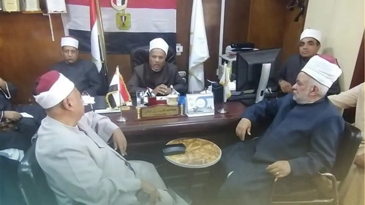 مدير أوقاف قنا يتابع جهود تعزيز الانضباط الدعوي والإداري