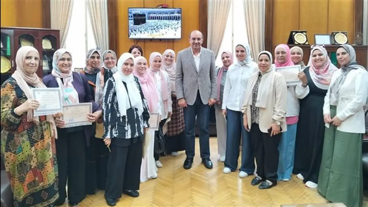 تكريم مديري المعامل المتميزين من قبل رئيس قطاع الشؤون الصحية بالقاهرة