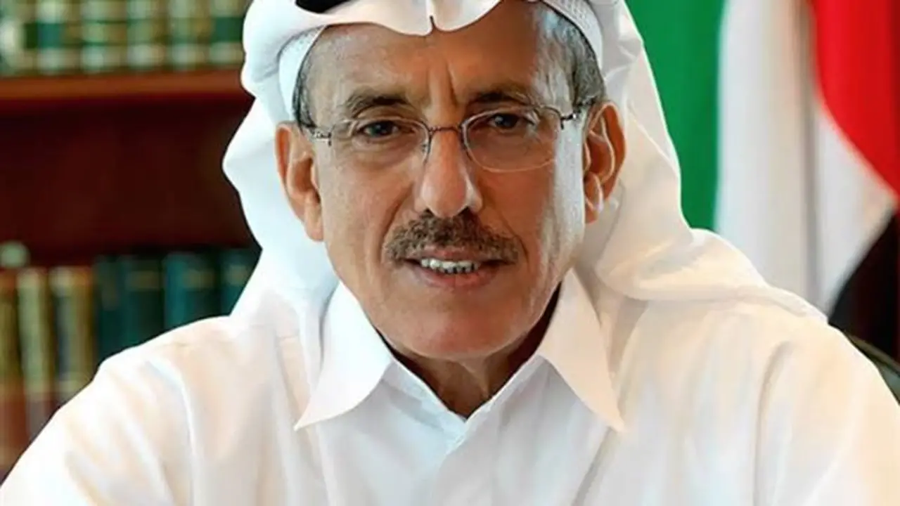 ملياردير إماراتي يشيد بسائق الشاحنة المصري بعد تصرفه البطولي