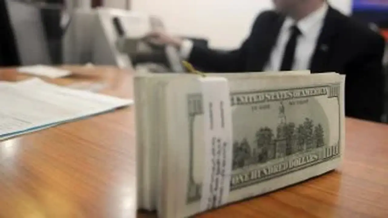 أسعار الدولار اليوم في البنك الأهلي وCIB والبنك المركزي