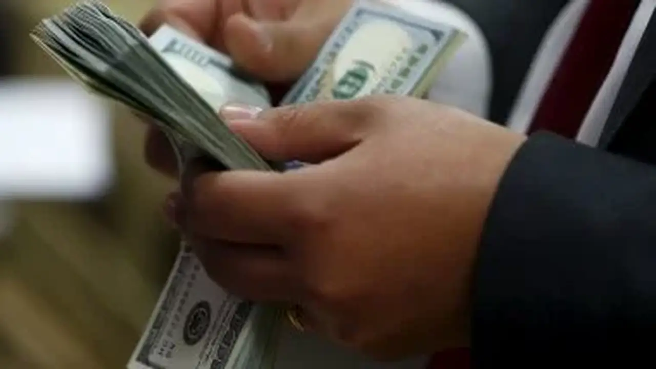 استقرار سعر الدولار مقابل الجنيه المصري خلال عطلة الجمعة