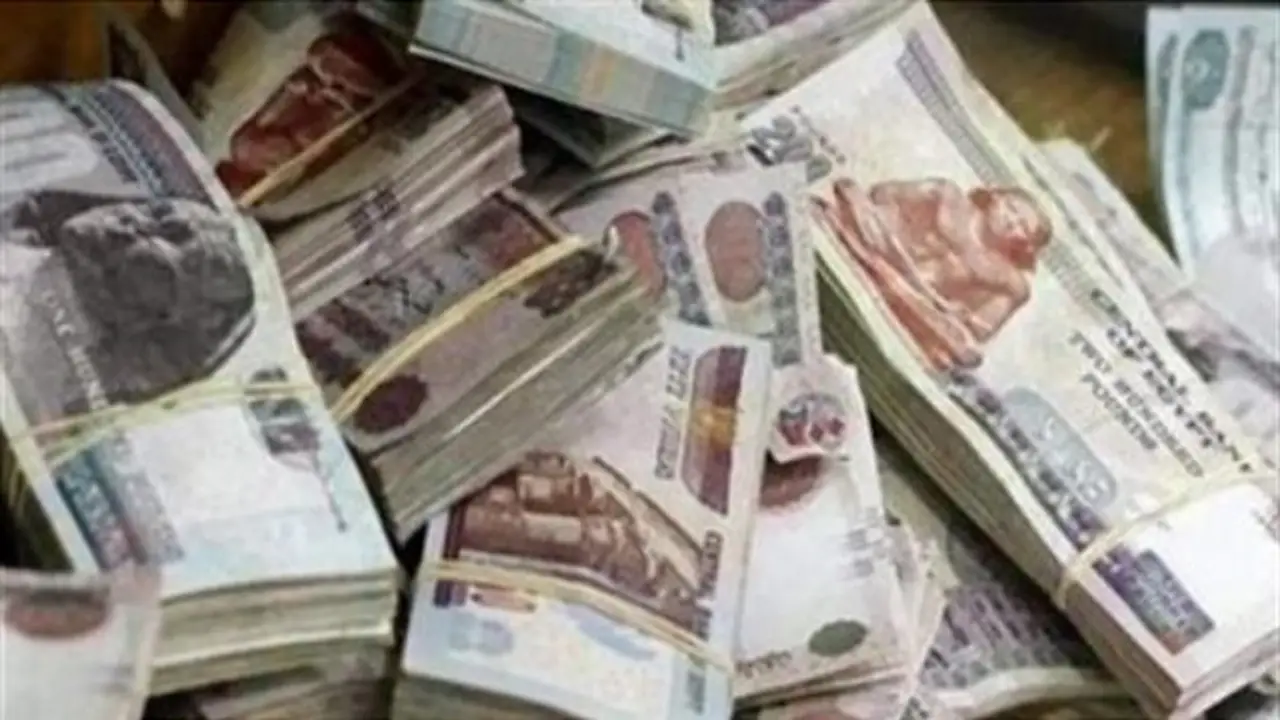 هل يترتب إثم على الاقتراض بفائدة بسبب ضيق الحال؟ أمين الفتوى يوضح (فيديو)