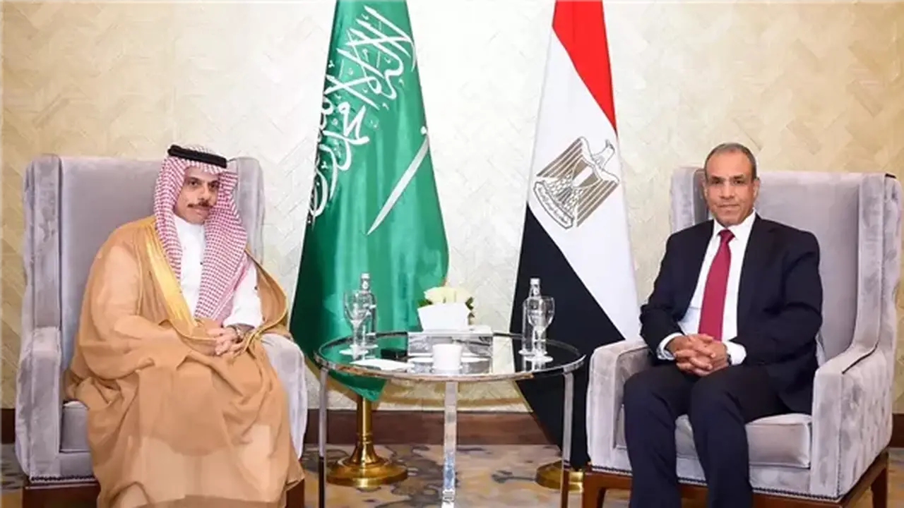 السعودية ومصر تتفقان على إعفاء متبادل من تأشيرات الإقامة القصيرة