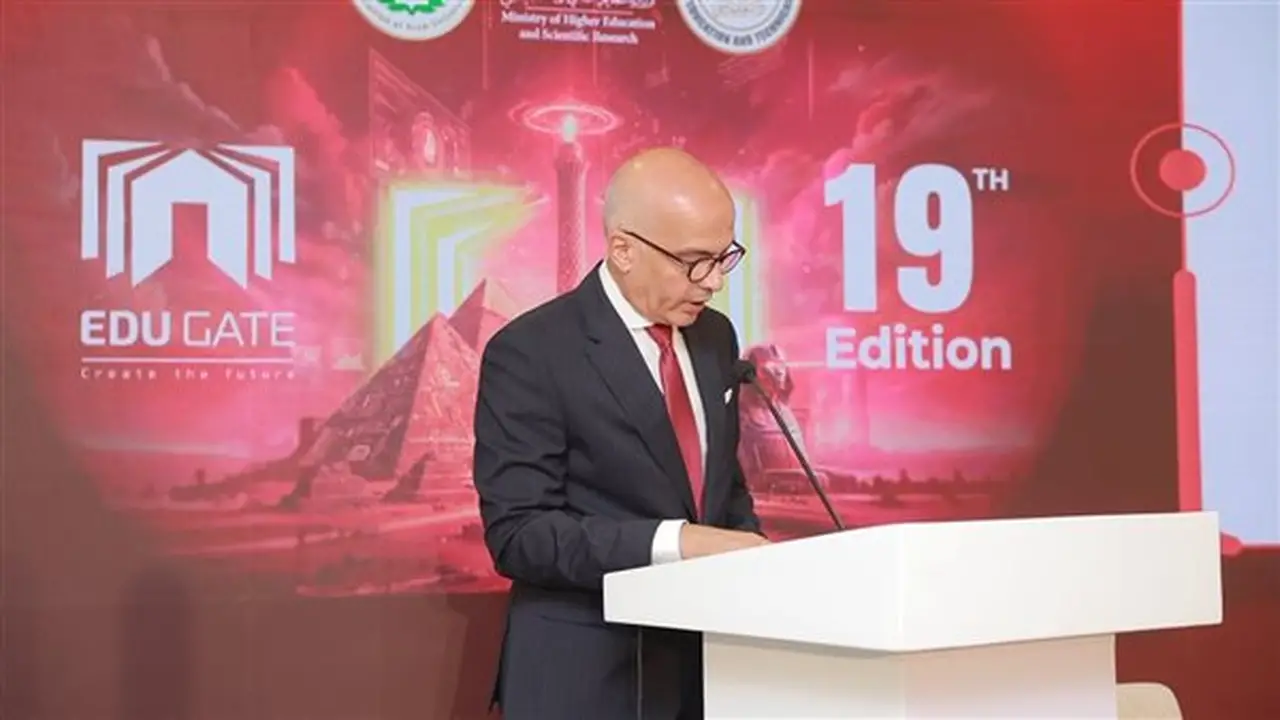 رئيس جامعة عين شمس: تطوير أعضاء هيئة التدريس هو المفتاح لضمان جودة التعليم