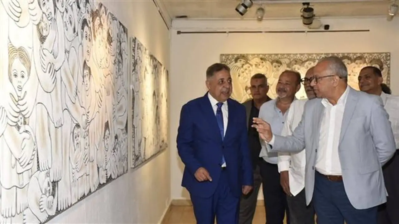 افتتاح معرض “جذور بلا أوراق” للفنان هاني رزق: رحلة في عمق الهوية المصرية