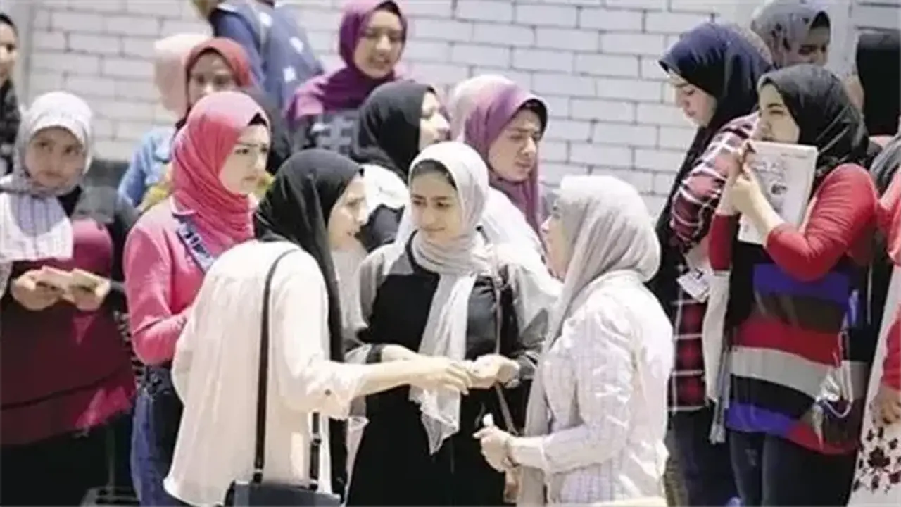 إعلان أوائل الثانوية العامة 2026 في الشعبة الأدبية بالأسماء والمجاميع