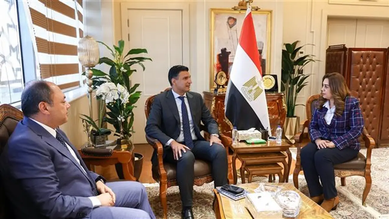 اجتماع وزيري التنمية المحلية والصناعة مع رئيس هيئة تنمية الصعيد لبحث دعم المشروعات بالمحافظات