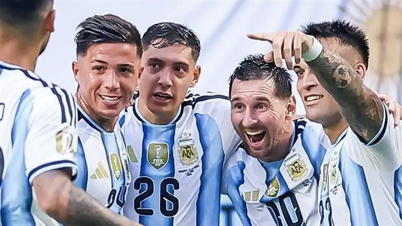 ذا صن: مارتينيز وماك أليستر يستعينان بحراسة أمنية بعد خروج إنجلترا من مونديال 2026