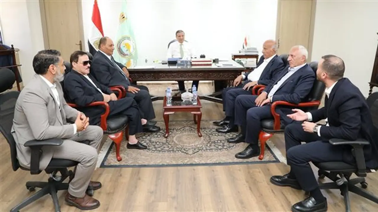 وزير الزراعة يبحث تطوير صناعة الدواجن وتعزيز التصدير مع اتحاد المنتجين