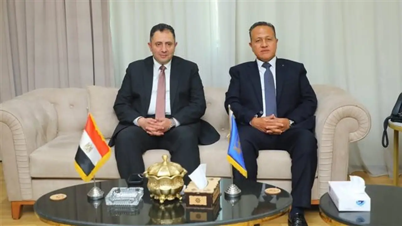 محافظ دمياط يهنئ المدير الجديد للأمن ويؤكد على أهمية التعاون المشترك