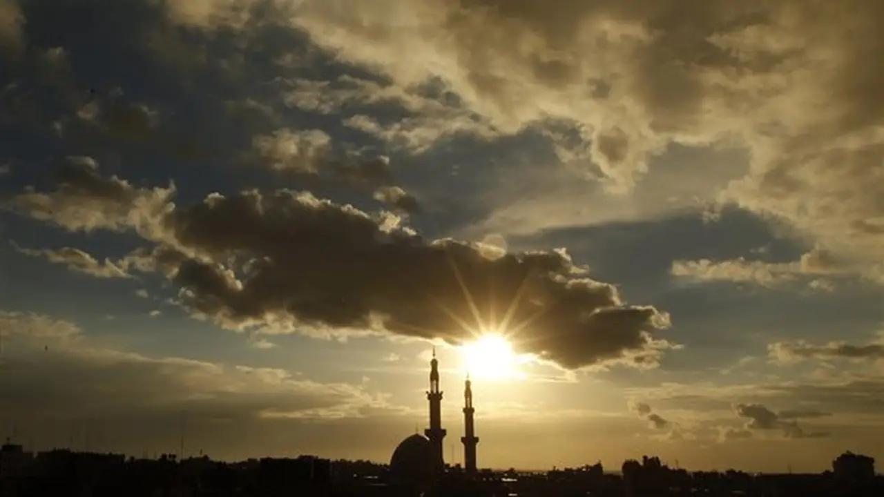 مواقيت الصلاة وأذان الفجر الخميس في القاهرة والمحافظات