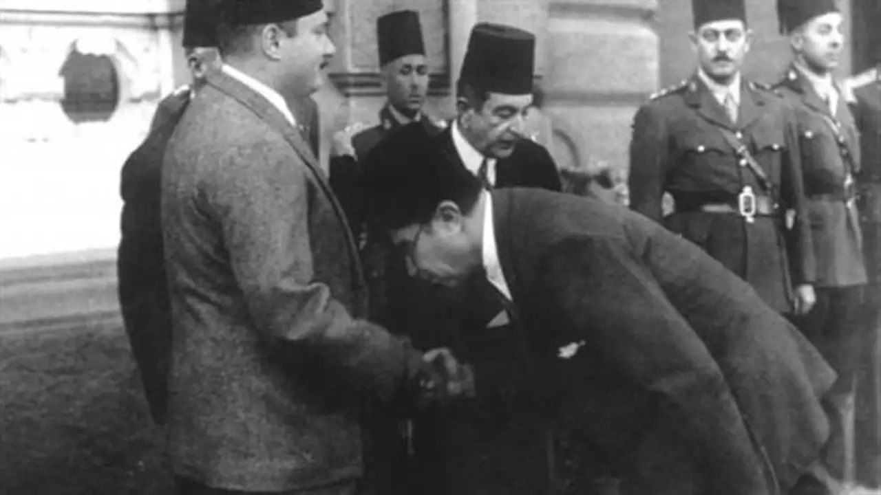 في ذكرى إلغاء الألقاب الملكية: كيف حصل الفنانون على ألقابهم ولماذا اعترض الأزهر على لقب منيرة المهدية؟