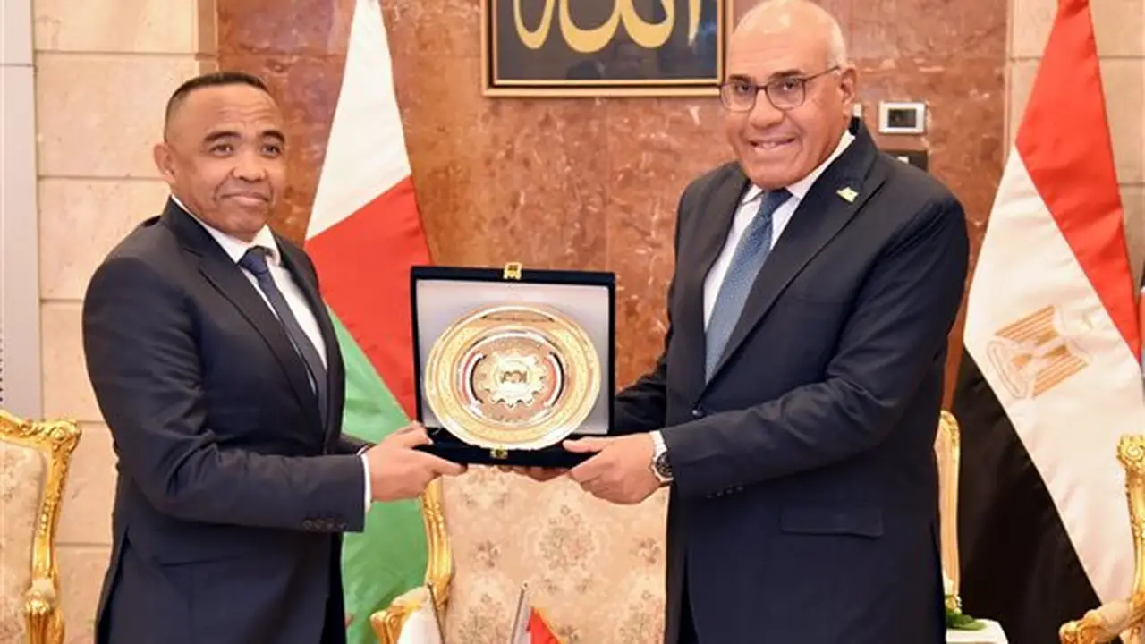 زيارة رئيس جمهورية مدغشقر للهيئة العربية للتصنيع لتعزيز التعاون المشترك