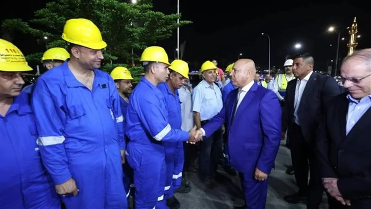 كامل الوزير في ميناء دمياط: شكر لأبطال القاطرات على إنقاذ السفينتين في ملحمة وطنية احترافية