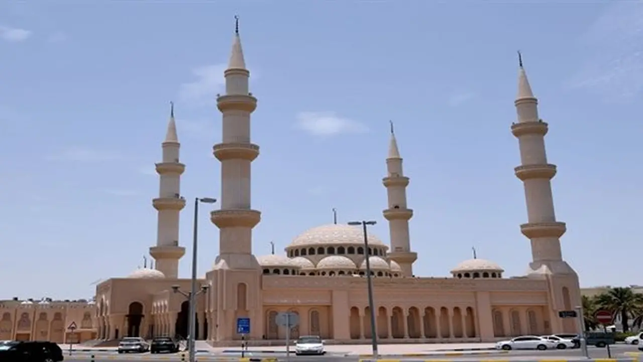 مواقيت الصلاة اليوم: موعد أذان ظهر الجمعة في القاهرة والمحافظات