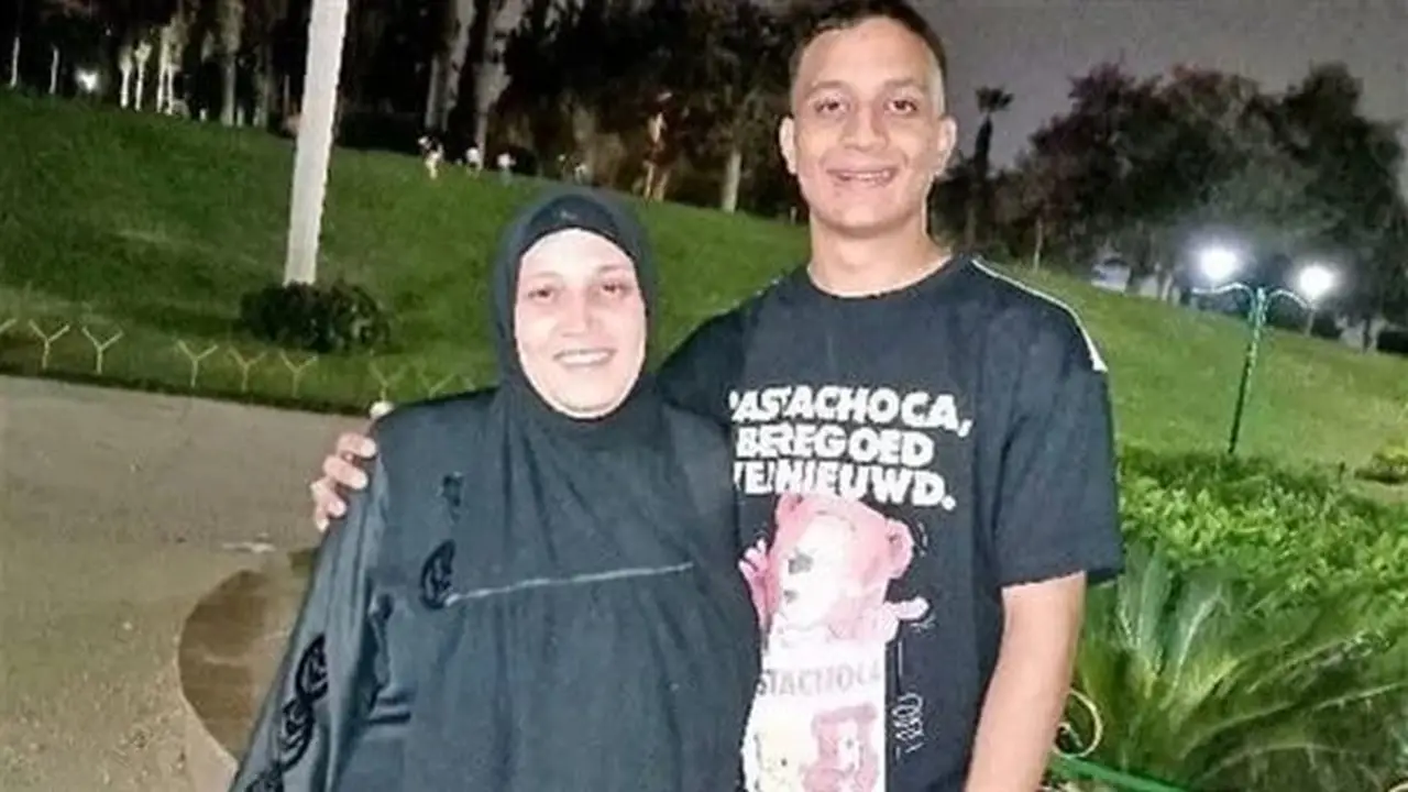 مأساة في شبرا الخيمة: صعق كهربائي يخطف حياة شاب ووالدته تودعه في مشهد إنساني مؤلم
