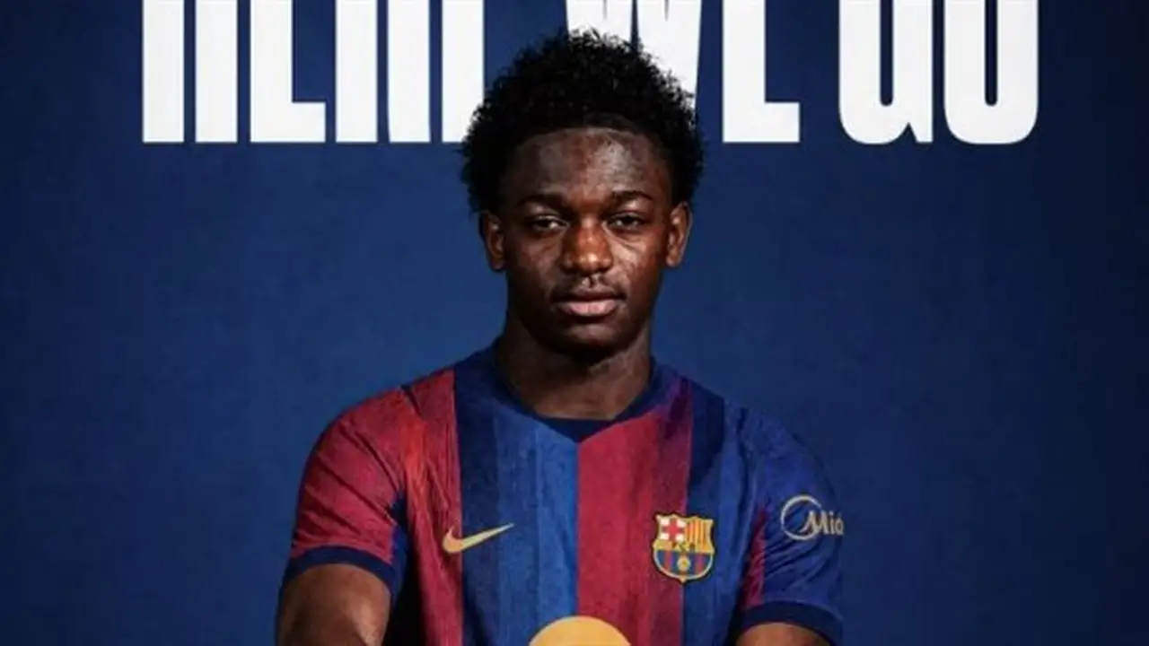 برشلونة يعلن رسمياً عن ضم الموهبة البلجيكية جيسي بيسيوو بعقد حتى 2031