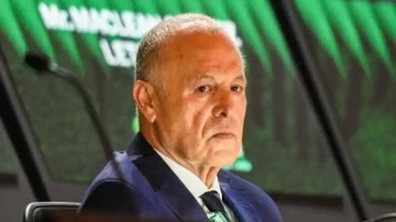 اجتماع بين أبو ريدة وشوقي غريب لمناقشة تطوير المنظومة الفنية للمنتخبات الوطنية
