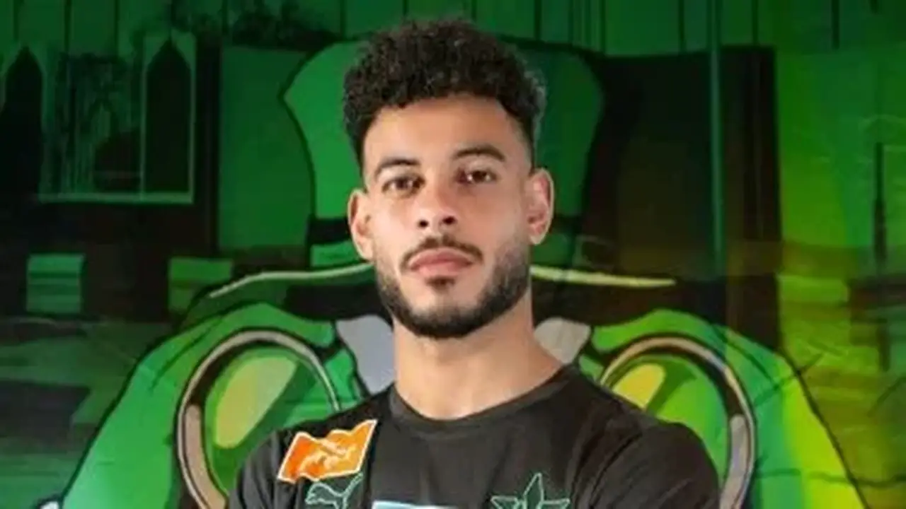 الأهلي يوضح موقفه من مفاوضات ضم نبيل عماد “دونجا” لاعب الزمالك السابق