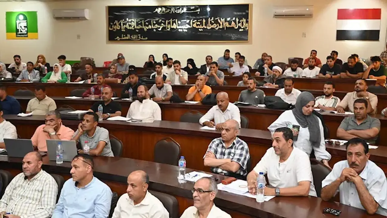 وزارة الإسكان تعلن عن بيع وترسية 24 محلًا وصيدلية بالمزاد العلني في العاشر من رمضان والمنصورة الجديدة