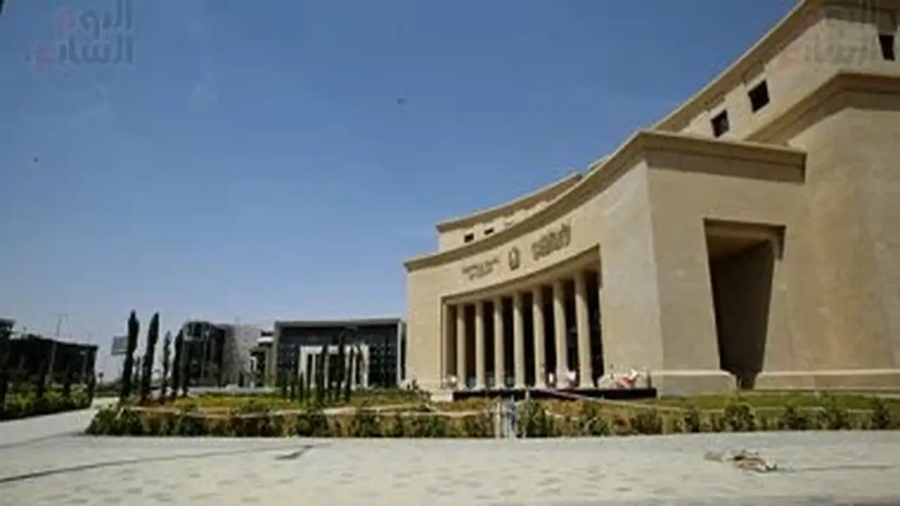 البنك المركزي يثبت أسعار الفائدة على الإيداع والإقراض
