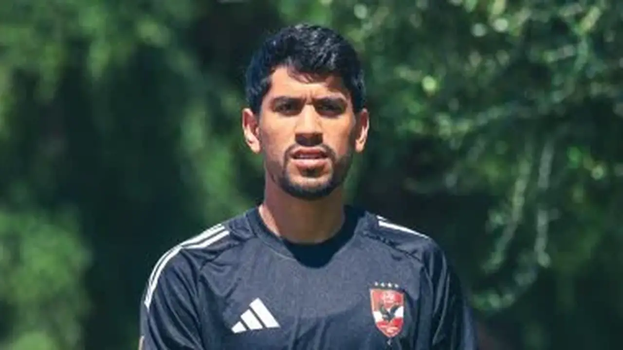 المصري يقترب من ضم محمد شكري ويترقب موقف عمر الساعي