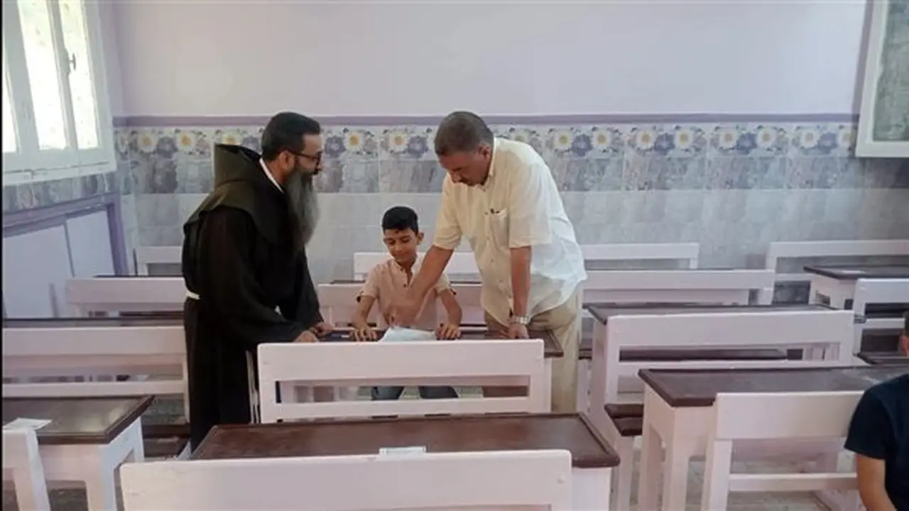 انتظام امتحانات الدور الثاني في لجان مدرسة الفرنسيسكان الخاصة بنجع حمادي