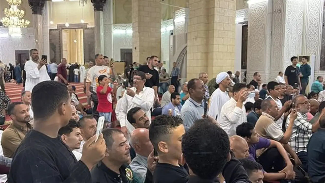 الإسكندرية تحتفل بعيدها القومي والليلة الختامية لمولد أبو العباس بروح وطنية وروحانية