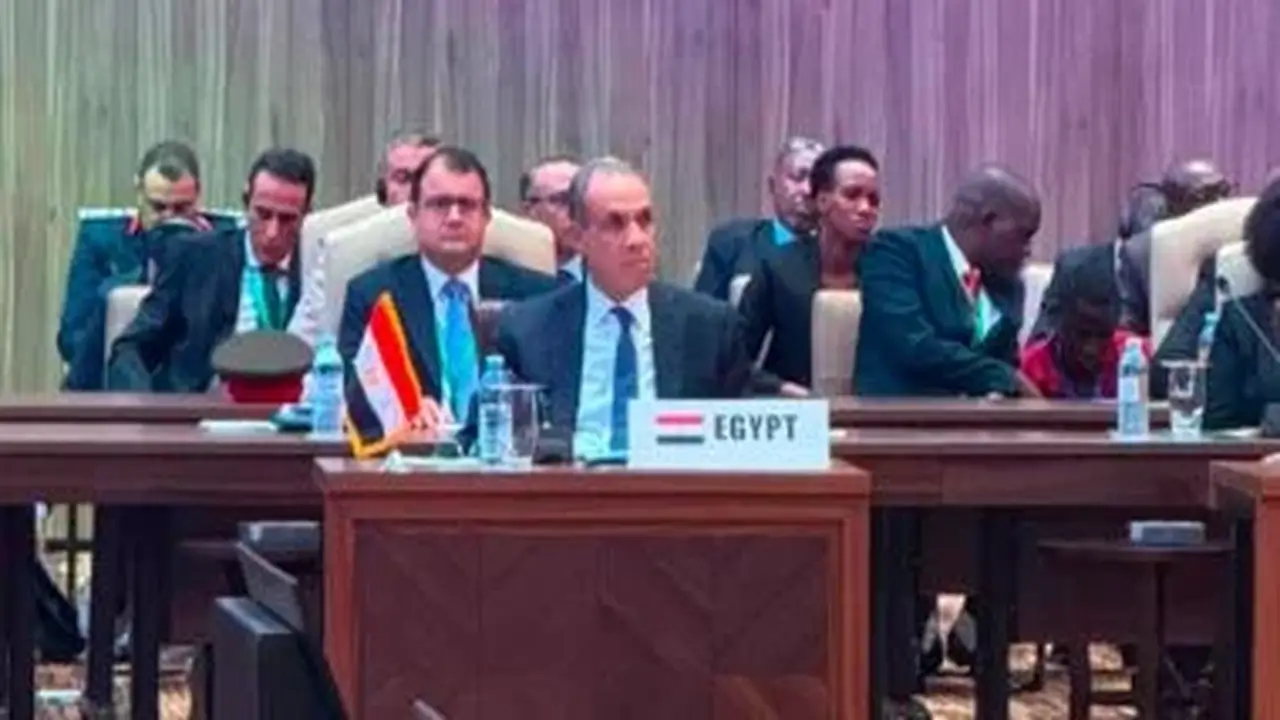 وزير الخارجية يؤكد دعم مصر الكامل للصومال خلال قمة كمبالا