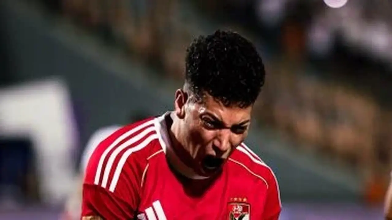 إمام عاشور يدخل حسابات إيفرتون الإنجليزي بعد تألقه مع منتخب مصر