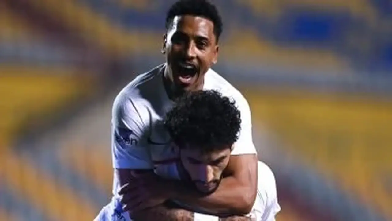 بيزيرا يرد على شائعات الهروب من الزمالك بفيديو تدريباته