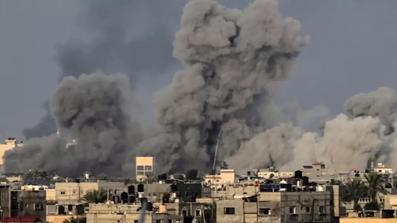استشهاد 3 فلسطينيين بينهم طفلان وجرحى جراء قصف إسرائيلي على غزة