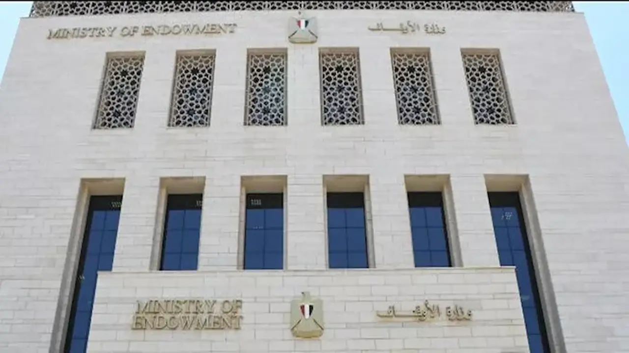 وزارة الأوقاف تفتح تحقيقًا عاجلًا بعد سخرية إمام من النادي الأهلي أمام الزمالك