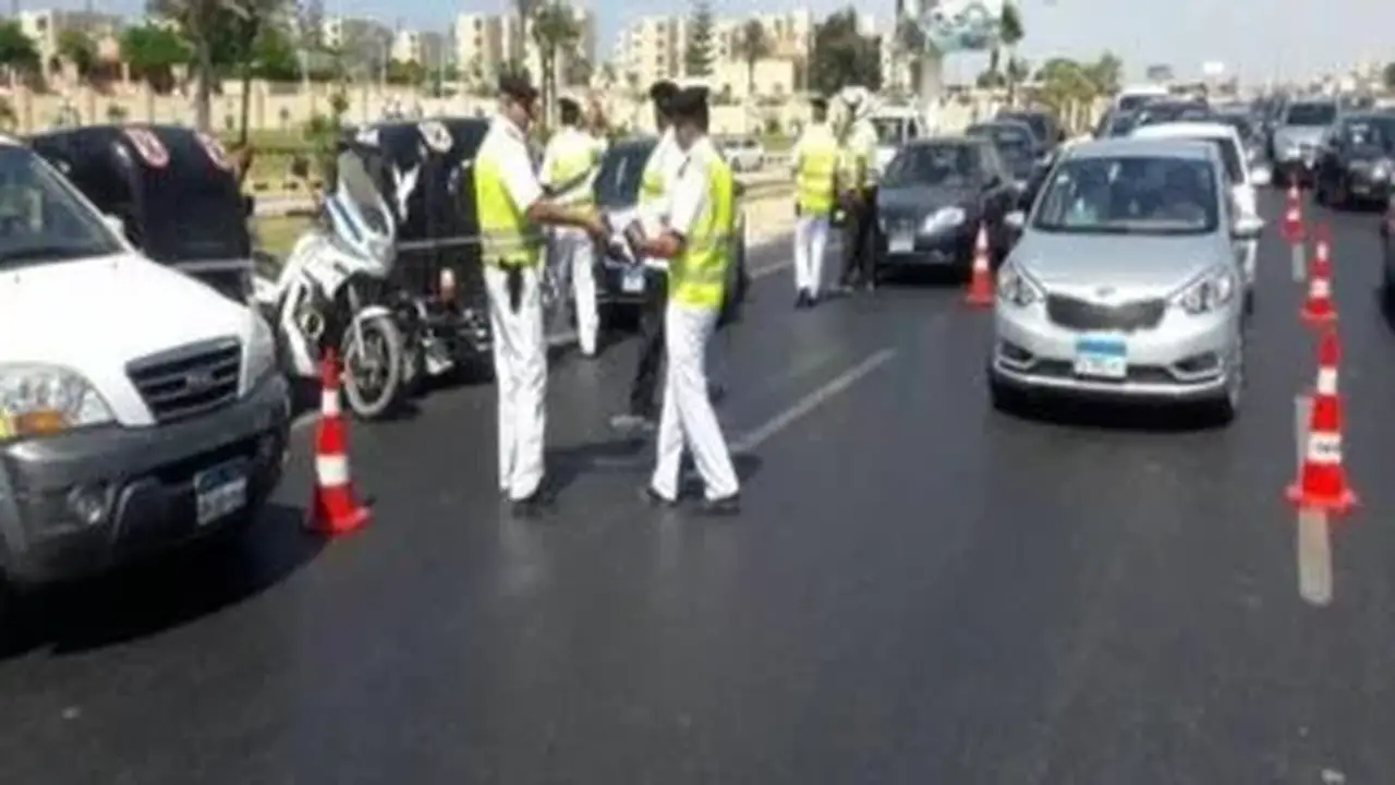 تحويلات مرورية لتنفيذ أعمال مشروع المونوريل في شارع 26 يوليو