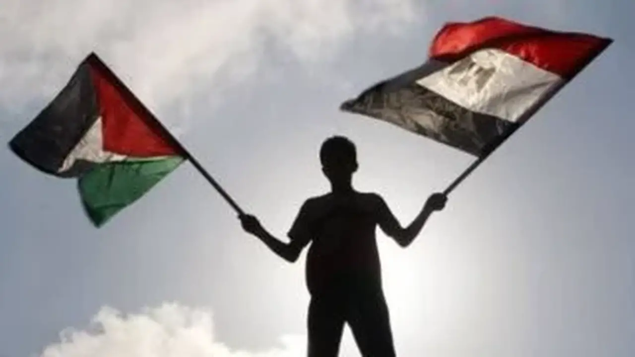 ترامب ونيكولاي ملادينوف يشكران مصر على جهودها في اتفاق المرحلة الثانية بغزة