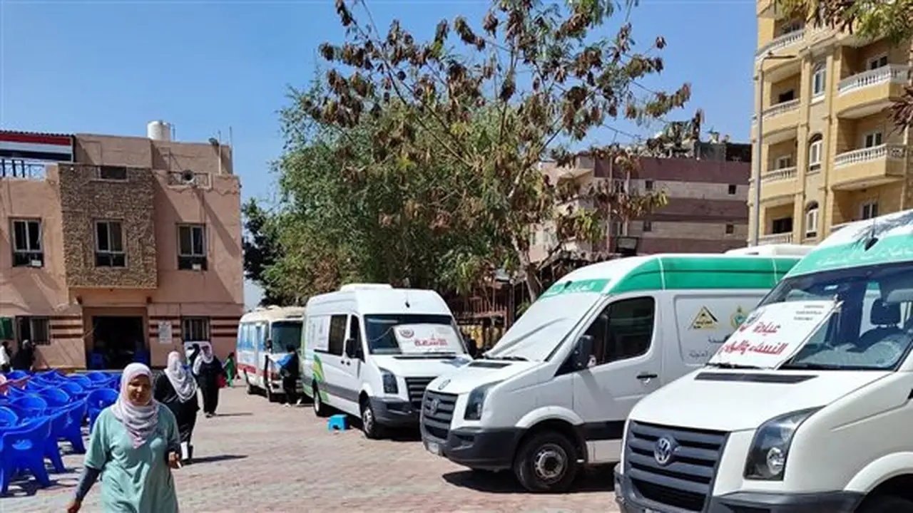 154 ألف خدمة طبية للمواطنين في القاهرة خلال عام من القوافل الطبية