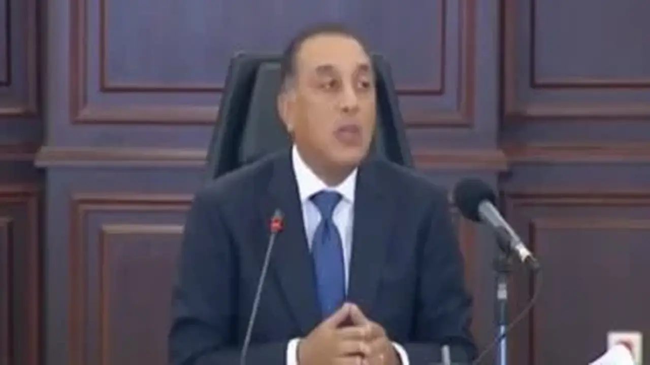 رئيس الوزراء يعرض رسائل إيجابية تعكس ثقة المؤسسات الدولية في الاقتصاد المصري