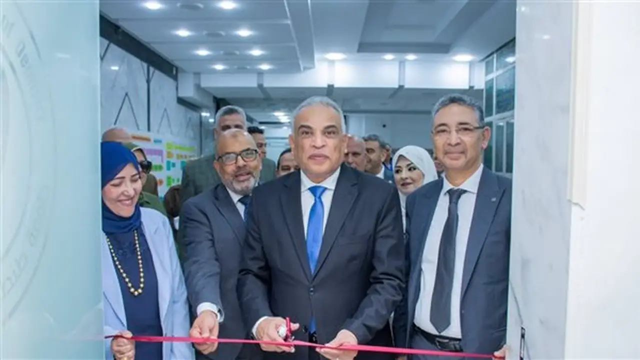 افتتاح المعمل الرقمي بكلية طب الأسنان بجامعة طنطا وتطوير إدارات شؤون الطلاب