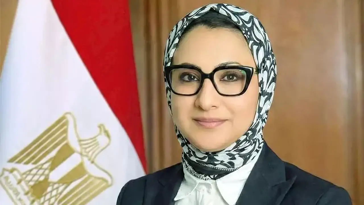 مشروعات جديدة لتطوير شوارع الخارجة والداخلة: رصف وإنترلوك وأسفلت
