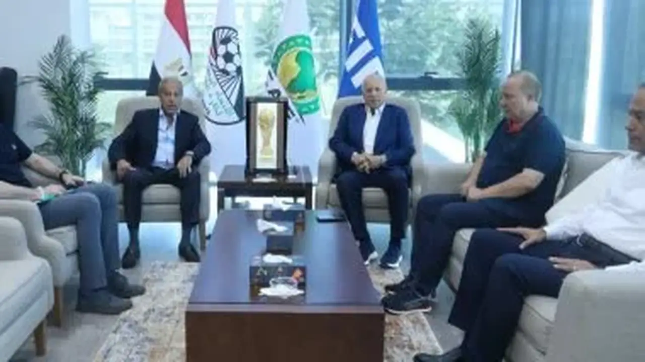شوقي غريب يبدأ مهامه: اجتماع بين الجبلاية ورابطة الأندية لمناقشة أجندة الموسم الجديد
