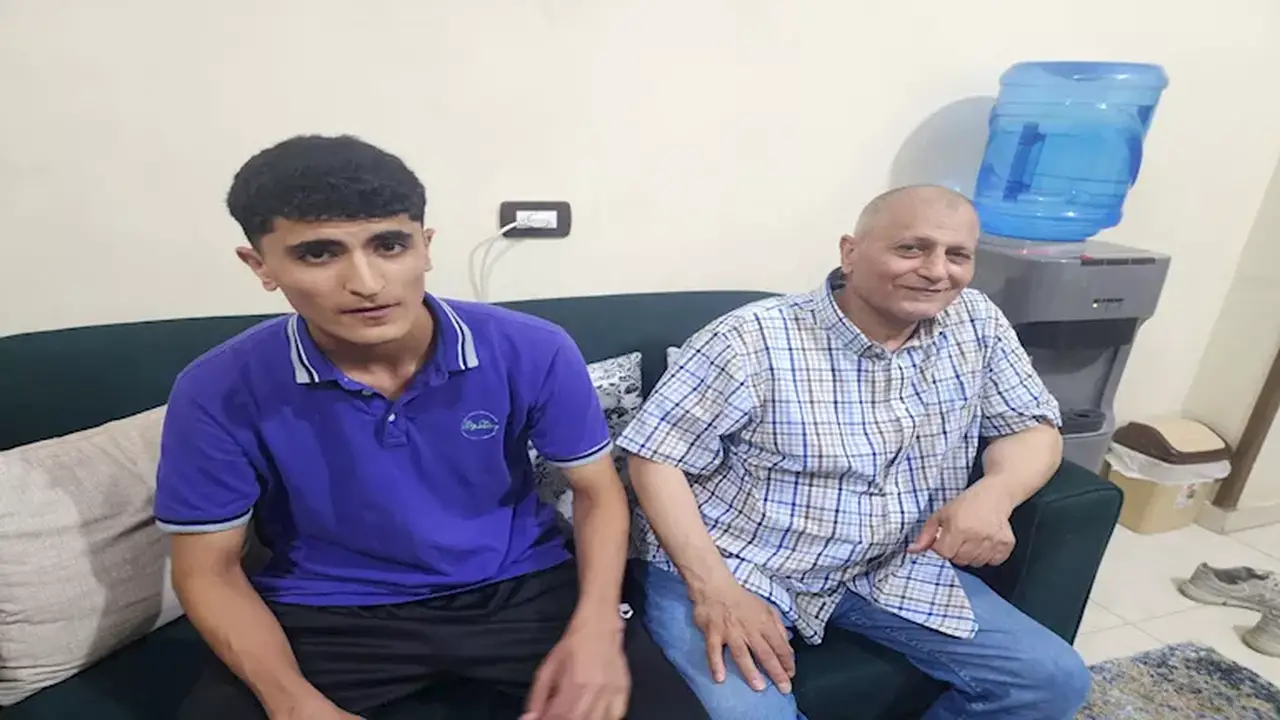 والدة الطالب المتفوق في الثانوية العامة تكشف أسرار نجاحه: “كنت أوقظه للفجر وأعد له القهوة” – صور