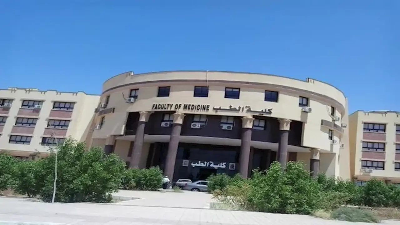 67% من طلاب الفرقة الأولى بكلية الطب البشري في قنا يرسبون للعام الثاني على التوالي